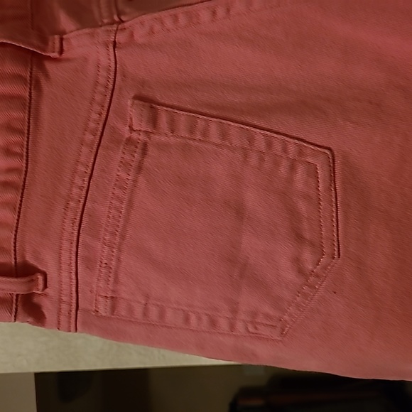 Shorts - Picture 6 of 10